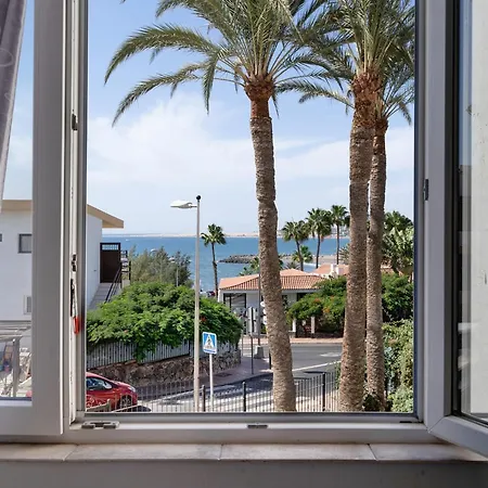 Flores2 Apartman San Bartolomé